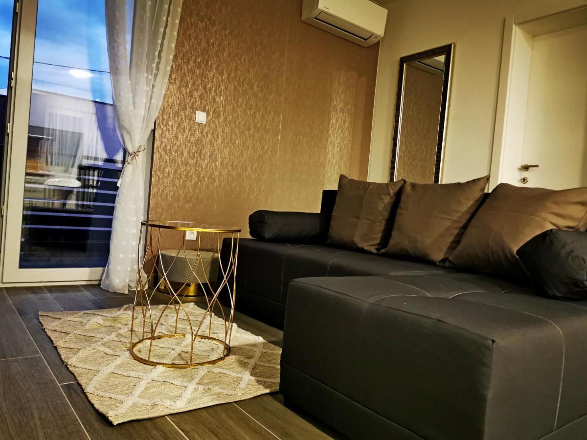 Apartmán Golden - Self Check In Osijek Exteriér fotografie